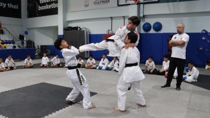 GELECEĞİN SPORCULARI BÜYÜKŞEHİR’LE YETİŞİYOR!